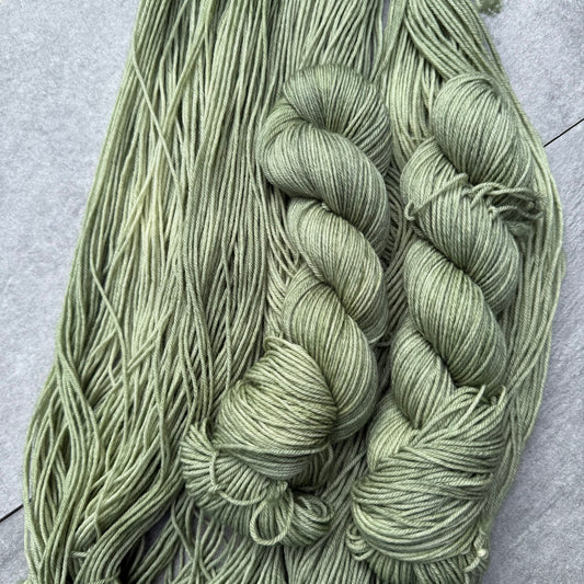 4077 (BFL DK)