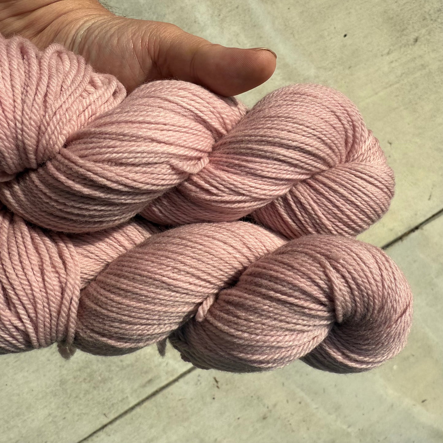 The Expensive Sheets - Targhee Worsted
