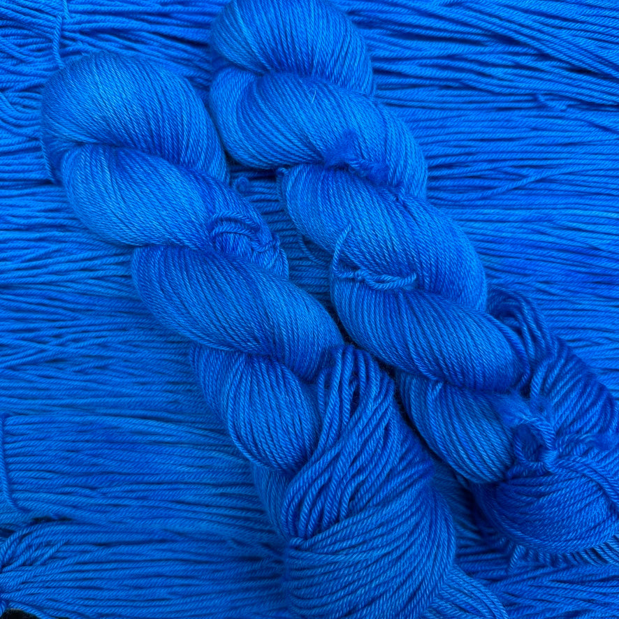 Happy Blue (DK BFL)