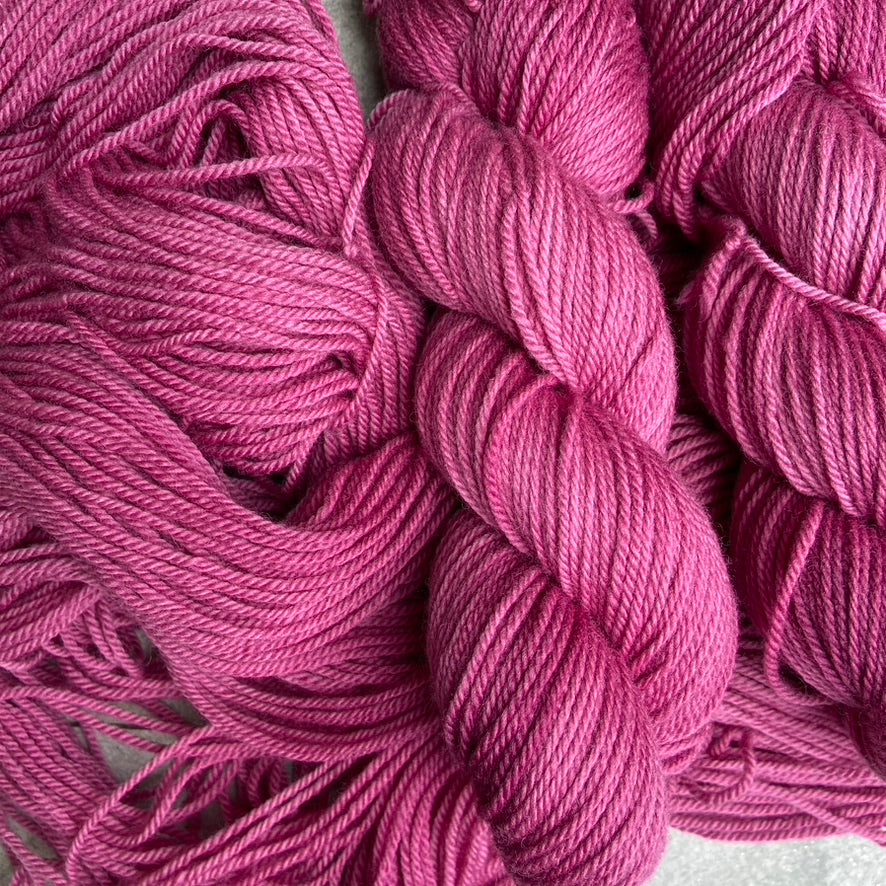 Raspberry Fingers - Targhee Worsted