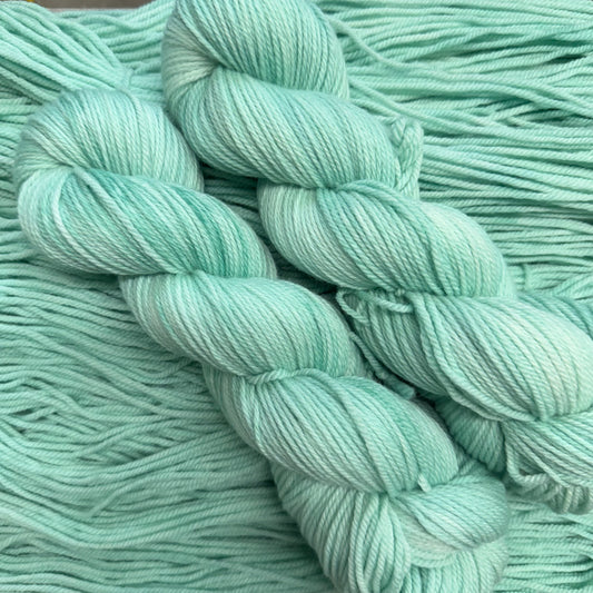 A Touch Of Mint - Targhee Worsted
