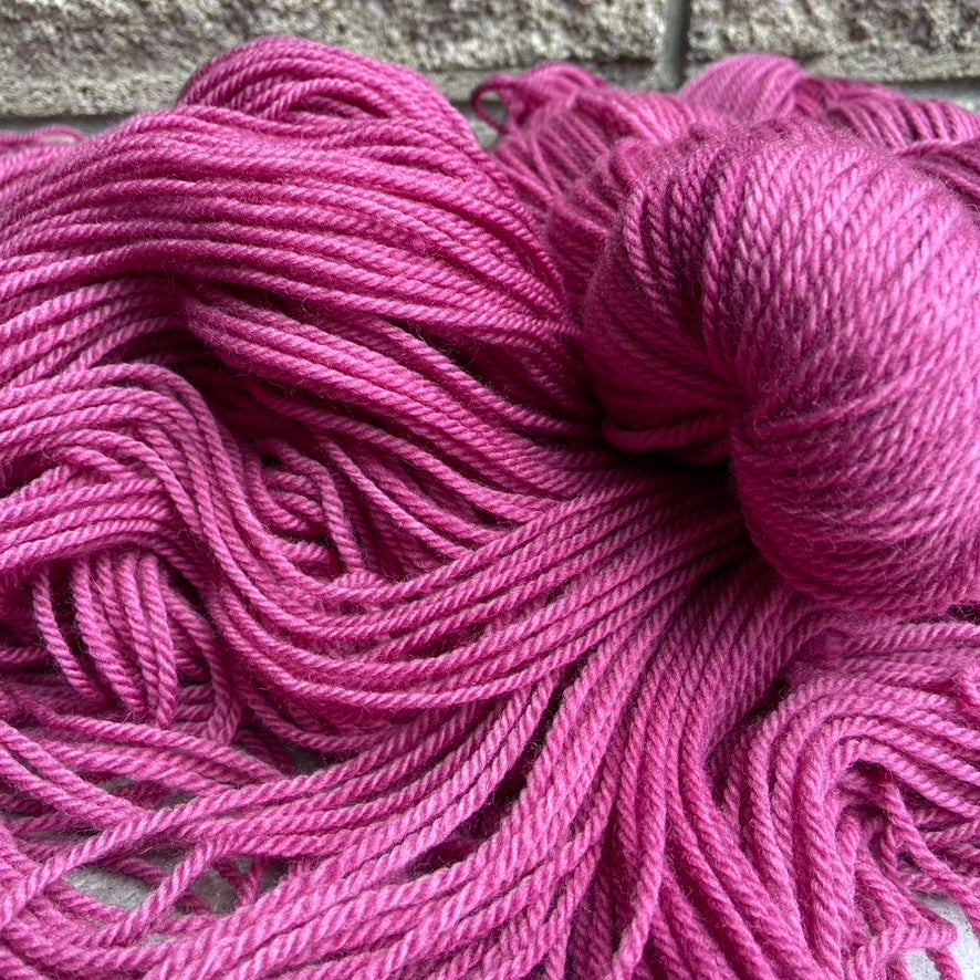 Raspberry Fingers - Targhee Worsted